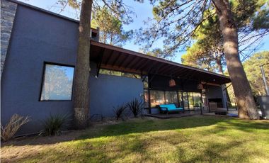 Casa en Venta - Lomas de Valeria - Moderna - Ideal Vivienda