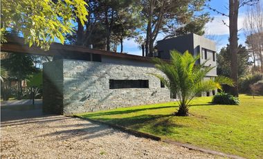 Casa en Venta - Lomas de Valeria - Moderna - Ideal Vivienda