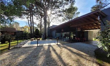 Casa en Venta - Lomas de Valeria - Moderna - Ideal Vivienda