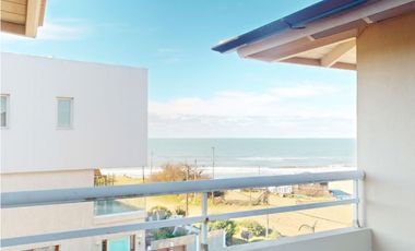 GRAN TRIPLEX A  METROS DEL MAR