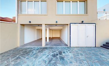 GRAN TRIPLEX A  METROS DEL MAR
