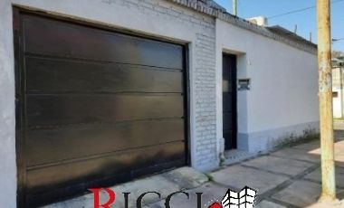 Casa para 2 Familias en venta en Quilmes Este