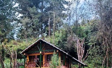 En venta propiedad hotelera en la montaña. Sector San Pablo del Lago