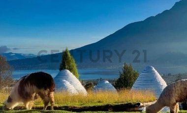 En venta propiedad hotelera en la montaña. Sector San Pablo del Lago