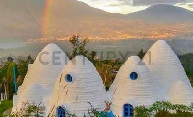 En venta propiedad hotelera en la montaña. Sector San Pablo del Lago