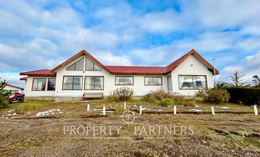 Casa en arriendo con hermosa vista a el estrecho