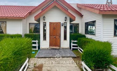 Casa en arriendo con hermosa vista a el estrecho
