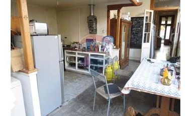 Casa 3D+1B Oportunidad Remodelación o Inversión!