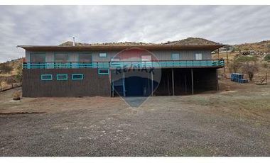 Casa familiar Fundo la Estrella - LLay-Llay