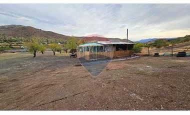 Casa familiar Fundo la Estrella - LLay-Llay