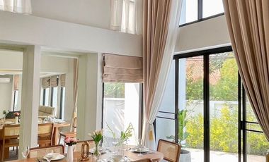 5 Bedroom Villa for sale at World Club Land