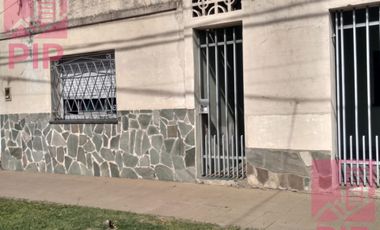 Casa  en Venta El Palomar / Moron (B110 961)