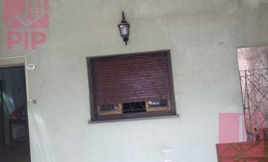 Casa  en Venta El Palomar / Moron (B110 961)