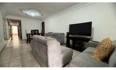 Casa bifamiliar de dos pisos en venta Barrio Zamorano Palmira Valle