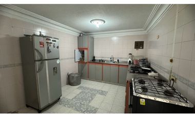 Casa bifamiliar de dos pisos en venta Barrio Zamorano Palmira Valle