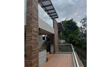 Venta Casa La Doctora Sabaneta 388 Mts2
