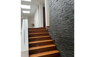 Venta Casa La Doctora Sabaneta 388 Mts2