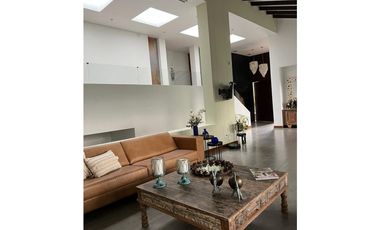 Venta Casa La Doctora Sabaneta 388 Mts2