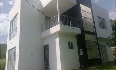 VENDO O PERMUTO CASA EN TOCAIMA CUNDINAMARCA