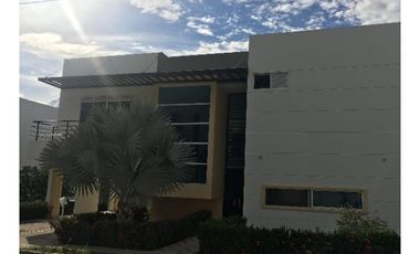 Vendo Casa campestre en conjunto carmen de apicala
