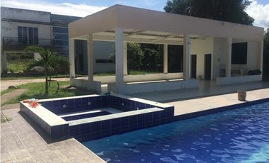 Vendo Casa campestre en conjunto carmen de apicala