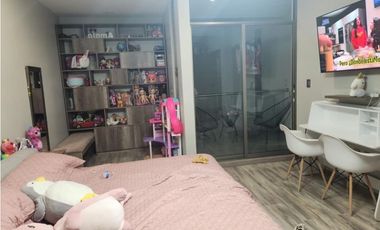 Venta de Residencia de lujo con alberca en Fracc. Jade, Zona Plateada