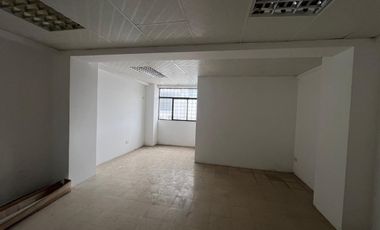 VENTA EDIFICIO ESQUINERO COMERCIAL EN MANTA (JLR)