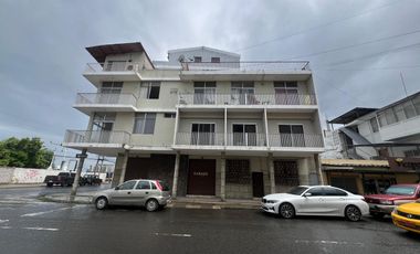 VENTA EDIFICIO ESQUINERO COMERCIAL EN MANTA (JLR)