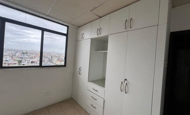 VENTA EDIFICIO ESQUINERO COMERCIAL EN MANTA (JLR)