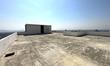 Departamento en Venta Country Club Guadalajara, Vista al Campo de Golf.