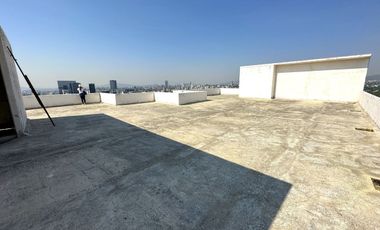 Departamento en Venta Country Club Guadalajara, Vista al Campo de Golf.