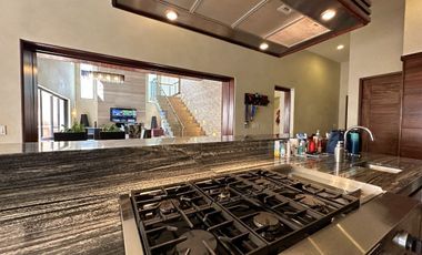 Casa en venta de Lujo en Coto Pontevedra, Puerta de Hierro, Zapopan