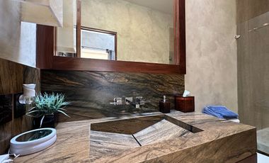 Casa en venta de Lujo en Coto Pontevedra, Puerta de Hierro, Zapopan