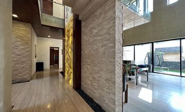 Casa en venta de Lujo en Coto Pontevedra, Puerta de Hierro, Zapopan