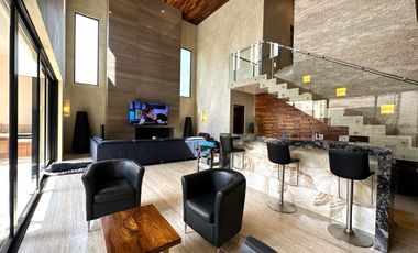 Casa en venta de Lujo en Coto Pontevedra, Puerta de Hierro, Zapopan