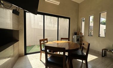 Casa en venta de Lujo en Coto Pontevedra, Puerta de Hierro, Zapopan