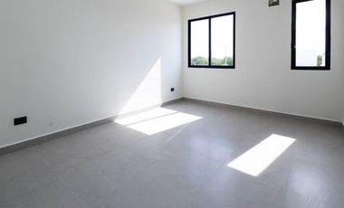 CASA EN VENTA EN MÉRIDA , PRIVADA  NADIRA MOD. DOM 20