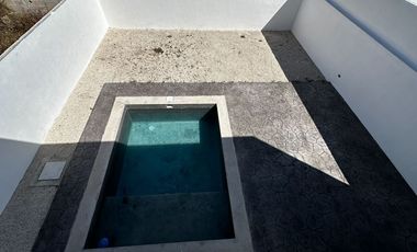 CASA EN VENTA EN PRIVADA TAMORA, CONKAL.