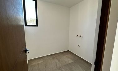 CASA EN VENTA EN PRIVADA TAMORA, CONKAL.