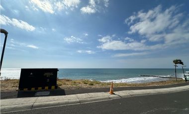 TERRENO EN PRIMERA LNEA AL MAR DE 1.000 M2, EN URB MARINA BLUE, MANTA