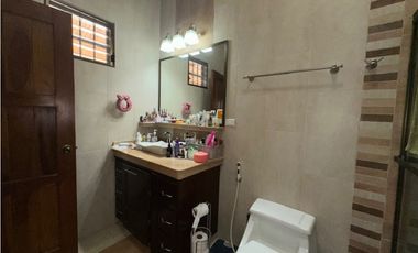 ALQUILER O VENTA DE AMPLIA Y HERMOSA CASA EN PENONOME