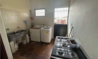 ALQUILER O VENTA DE AMPLIA Y HERMOSA CASA EN PENONOME