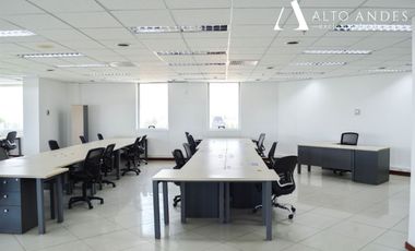 Oficina en Arriendo en Av el Salto 4001
