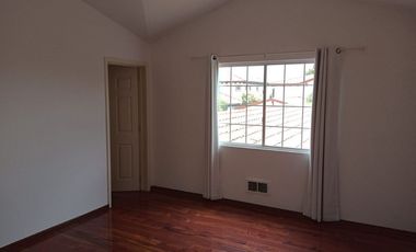 Excelente casa cerca de Santa Fe