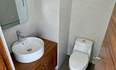 ¡Tu Hogar de Ensueño en Fraccionamiento Aqua 3 Lago Esmeralda!