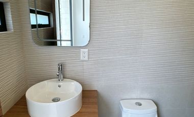 ¡Tu Hogar de Ensueño en Fraccionamiento Aqua 3 Lago Esmeralda!