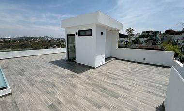 ¡Tu Hogar de Ensueño en Fraccionamiento Aqua 3 Lago Esmeralda!
