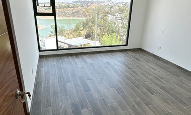 ¡Tu Hogar de Ensueño en Fraccionamiento Aqua 3 Lago Esmeralda!