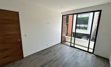 ¡Tu Hogar de Ensueño en Fraccionamiento Aqua 3 Lago Esmeralda!