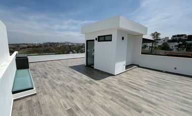 ¡Tu Hogar de Ensueño en Fraccionamiento Aqua 3 Lago Esmeralda!